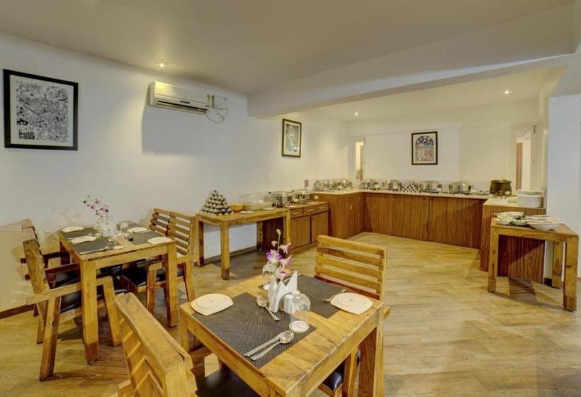 בית מלון כפרי Baywatch Express