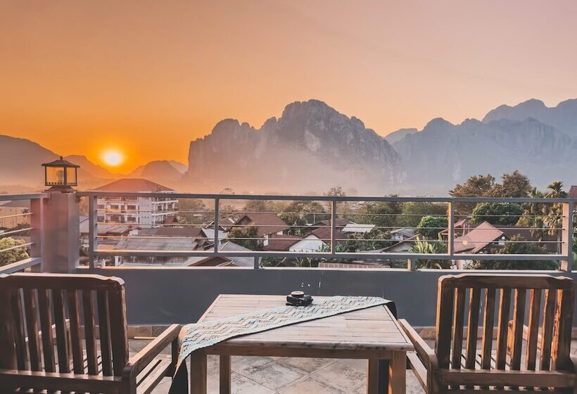 فندق Faraway Suites