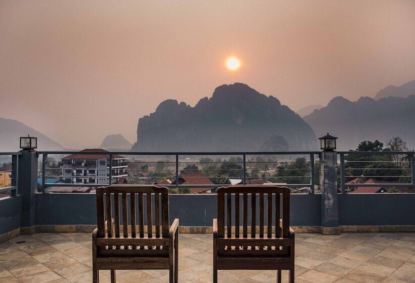 فندق Faraway Suites