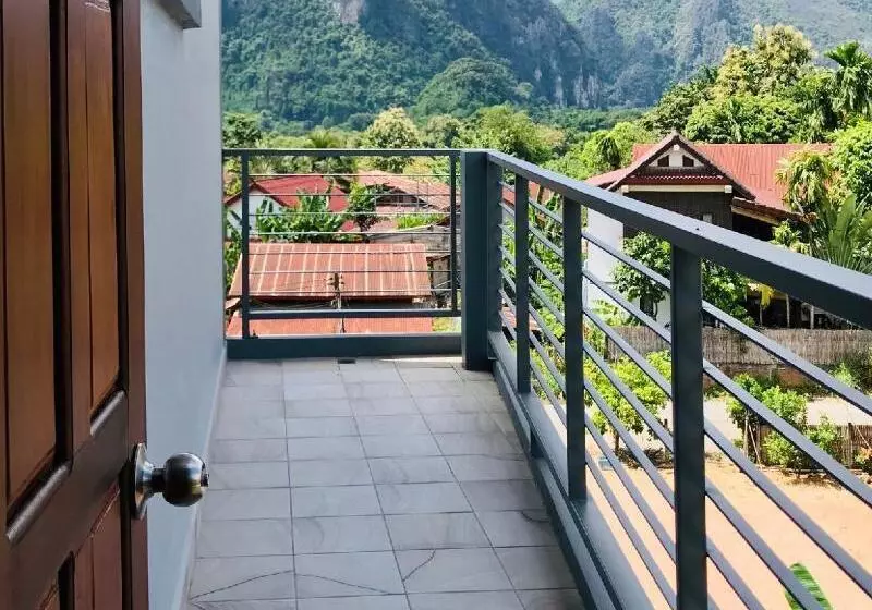 Hotelli Faraway Suites
