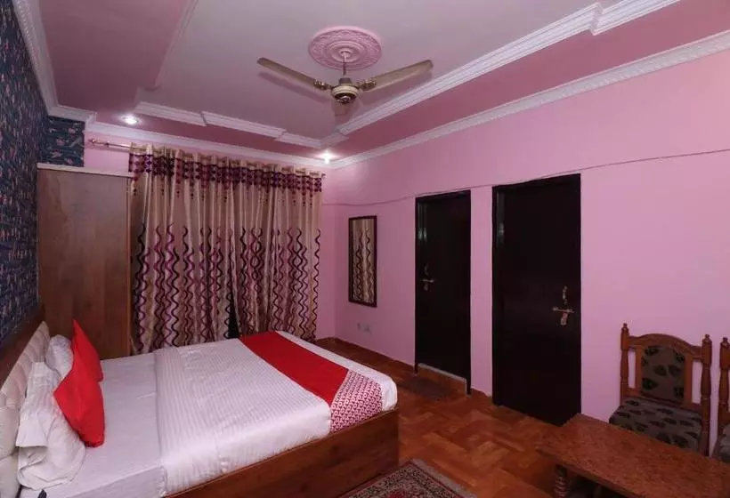 ホテル Oyo 18875 Vindhyavasini Palace