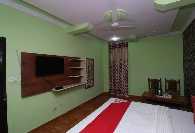 ホテル Oyo 18875 Vindhyavasini Palace