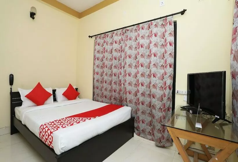Oyo 24081 Hotel Lata Palace & Resort
