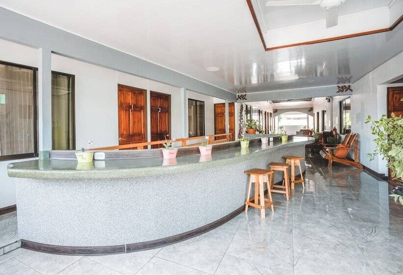 Hotel Hoja De Oro Corcovado