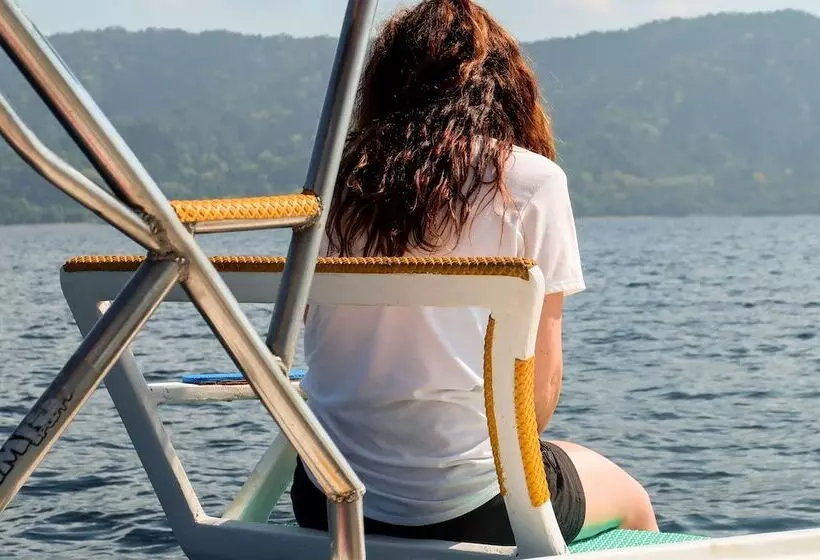 Hotelli Hoja De Oro Corcovado