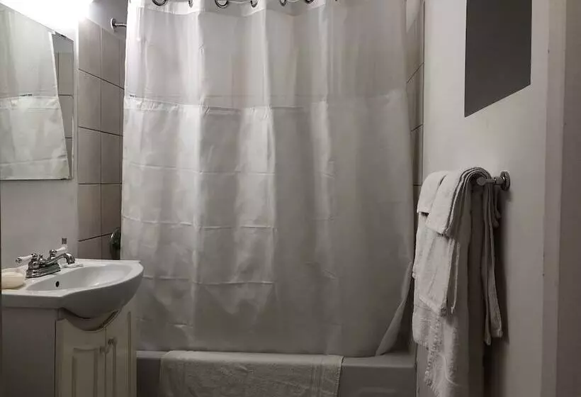 Hotelli Travelodge By Wyndham London Ontario