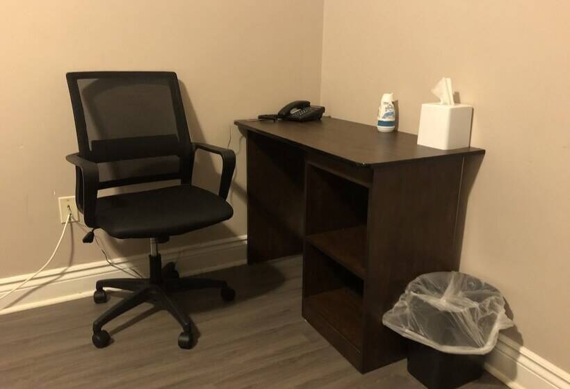 בית מלון כפרי Travelodge By Wyndham London Ontario