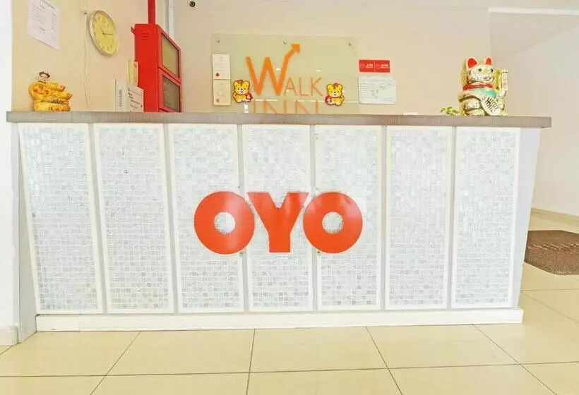 Oyo 582 Hotel Walk Inn
