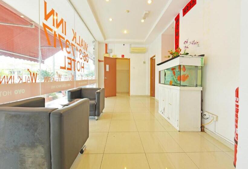 Oyo 582 Hotel Walk Inn