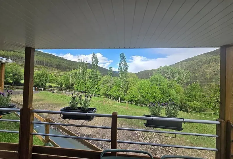 Hotelli Camping Pirineos Jacetania 3000