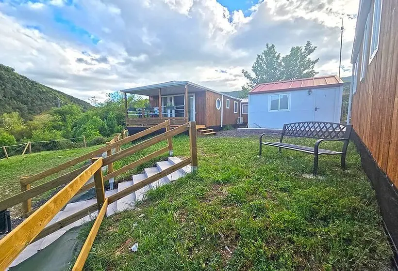 Hotelli Camping Pirineos Jacetania 3000