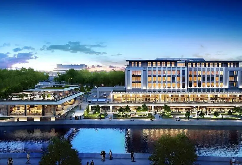 هتل Waldorf Astoria Minsk