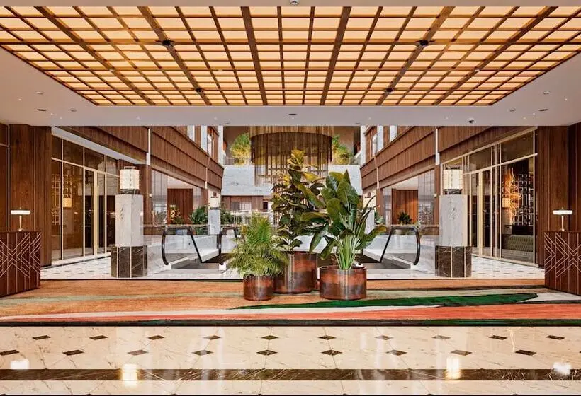 هتل Waldorf Astoria Minsk