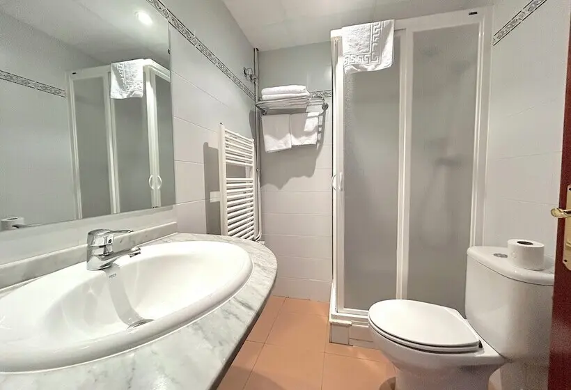 ペンション La Creu By Rda Hotels