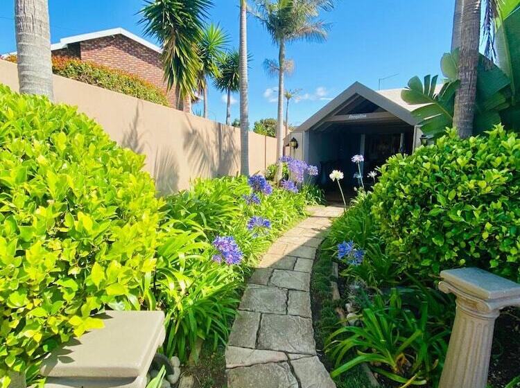 Dolphin Circle Bed And Breakfast