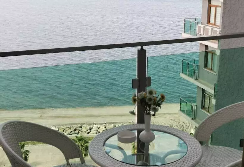 Aqua Batumi Hotel & Apartments