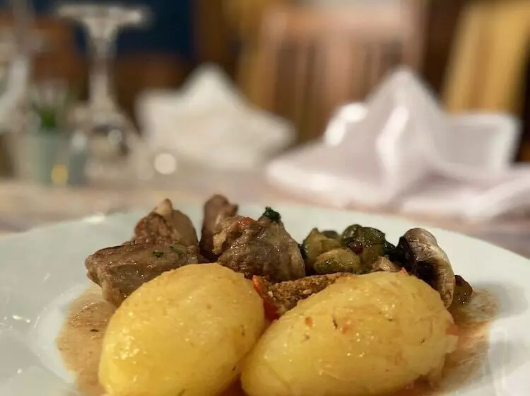 ホテル Le Saintetienne