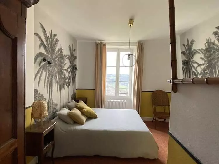 ホテル Le Saintetienne