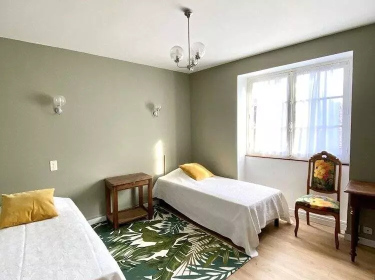 ホテル Le Saintetienne