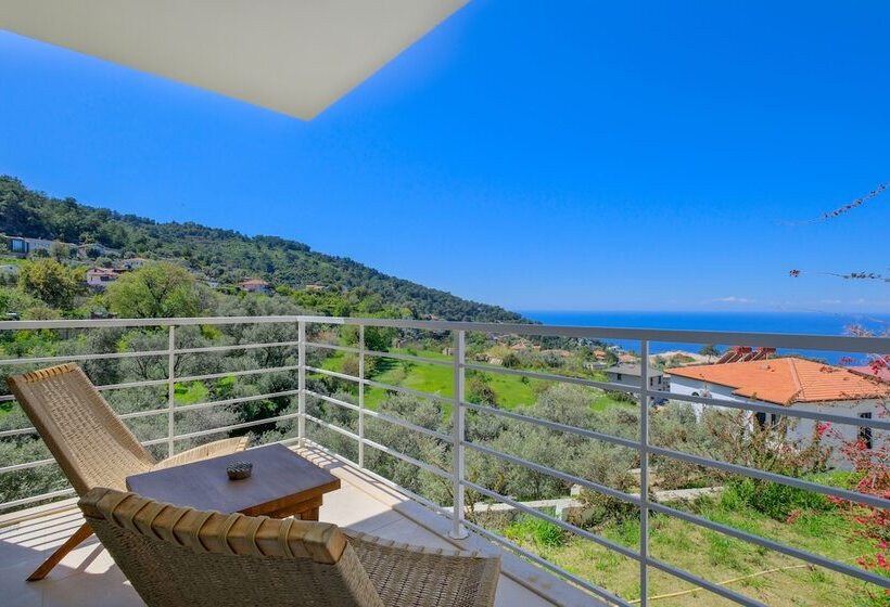 Highclere Hotel And Spa