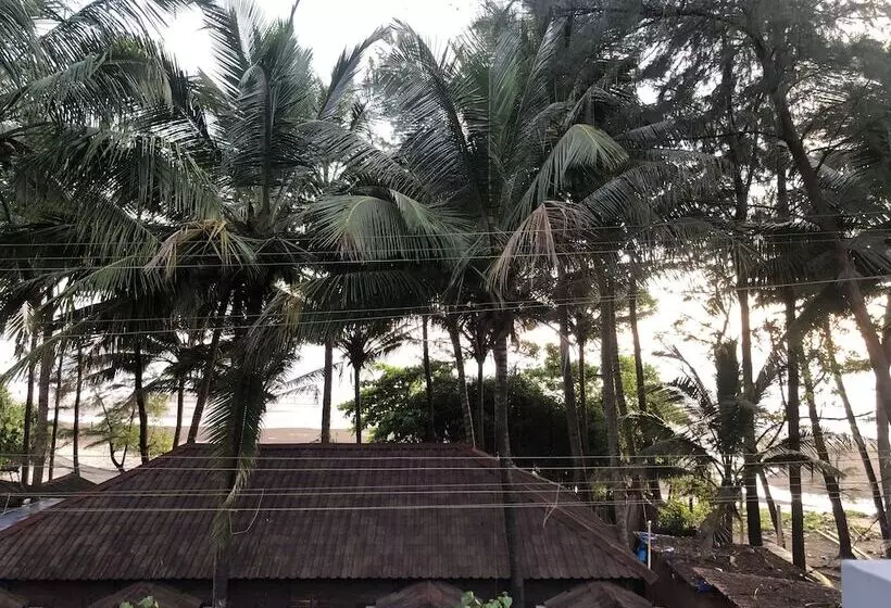 Hotelli Inn Morjim A Boutique Beach