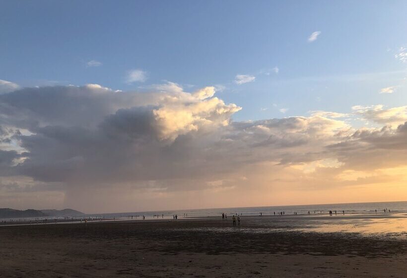 호텔 Inn Morjim A Boutique Beach