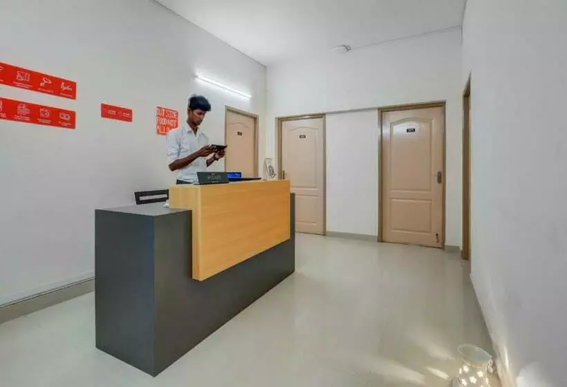 ホテル Silverkey Executive Stays 26472 Pallikaranai