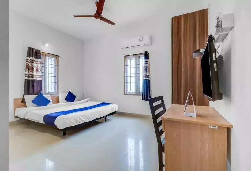 ホテル Silverkey Executive Stays 26472 Pallikaranai