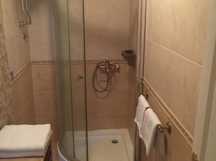 پانسیون Kairos Rooms