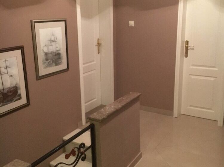 پانسیون Kairos Rooms