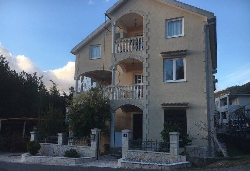 پانسیون Kairos Rooms