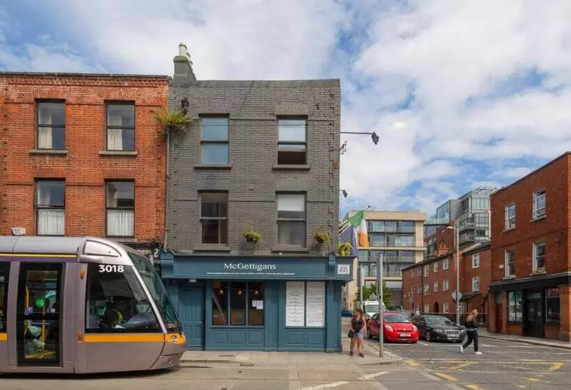 هاستل Mcgettigan S Townhouse   Olives & Figs Bistro