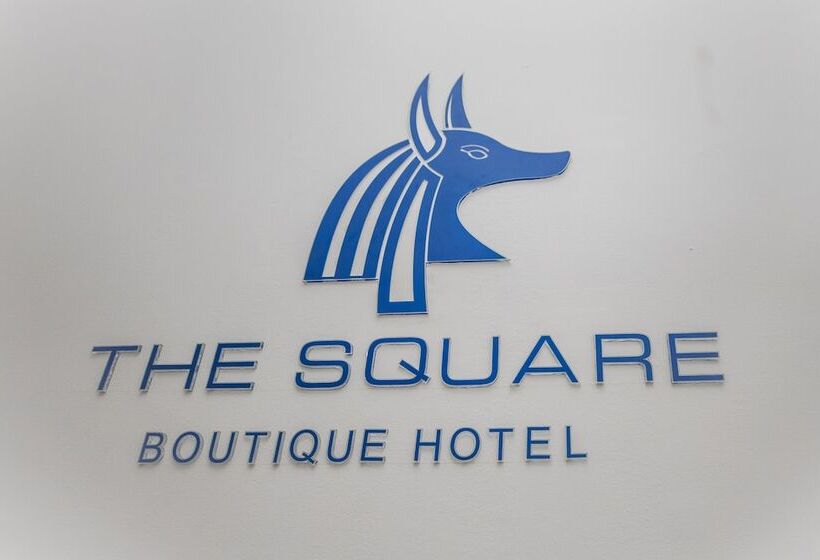تختخواب و صبحانه The Square Boutique