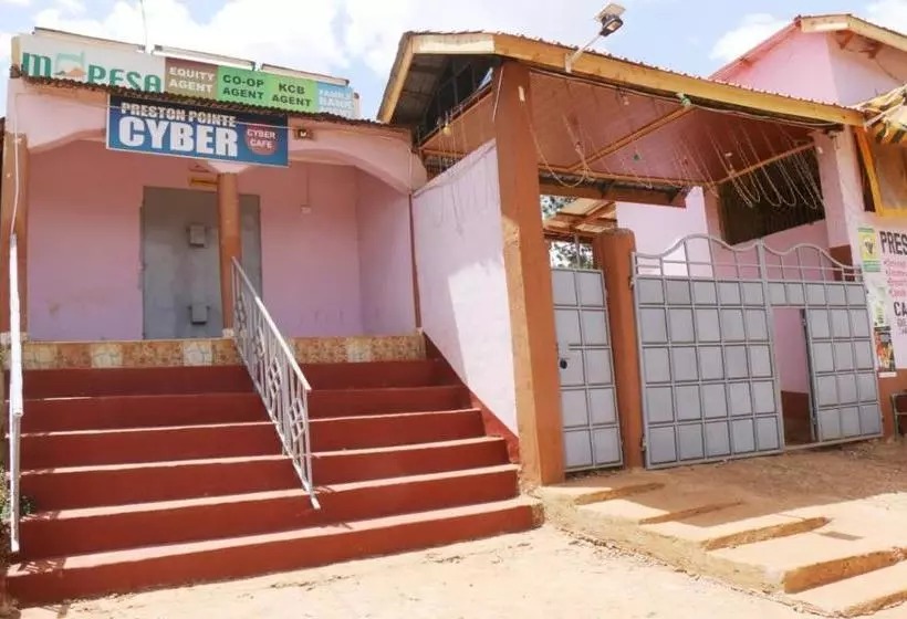 هتل Preston Pointe Resort