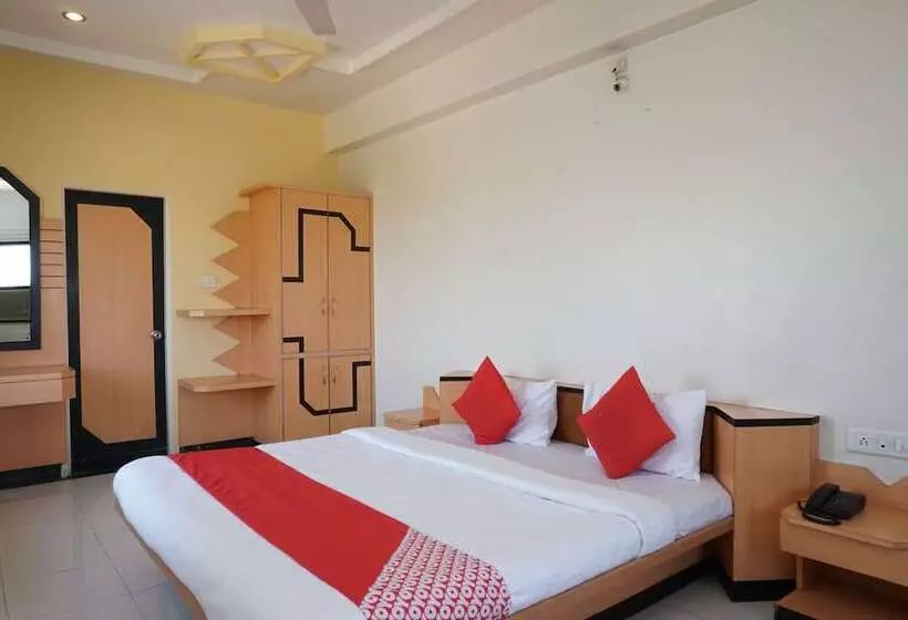 Oyo 24487 Hotel Raj Regency