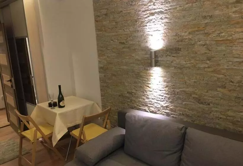 پانسیون Yelayeti Apartments