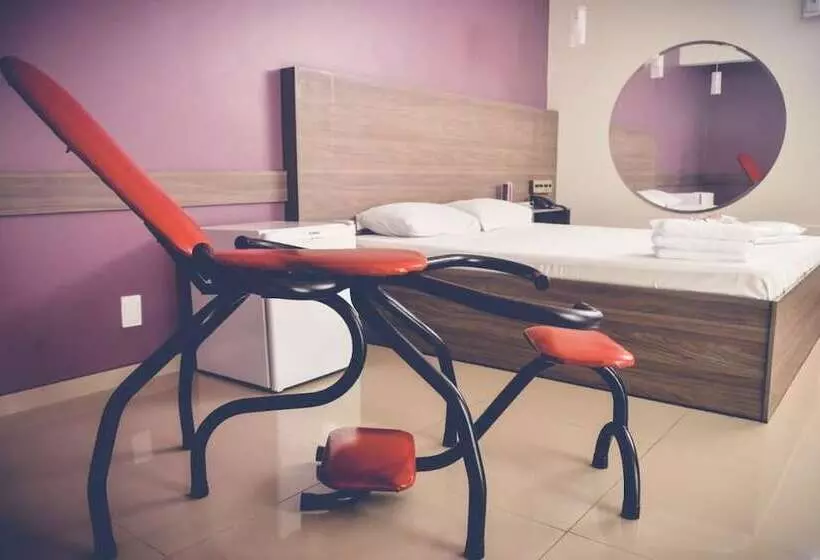 Styllus Motel Adults Only