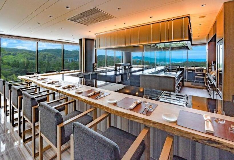 בית מלון כפרי Ana Intercontinental Beppu Resort & Spa, An Ihg