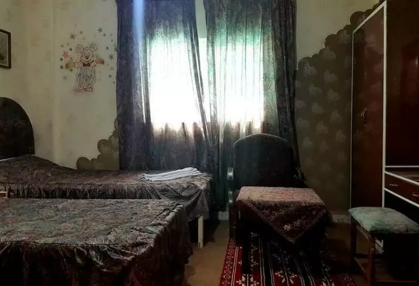 پانسیون Bedouin Garden House