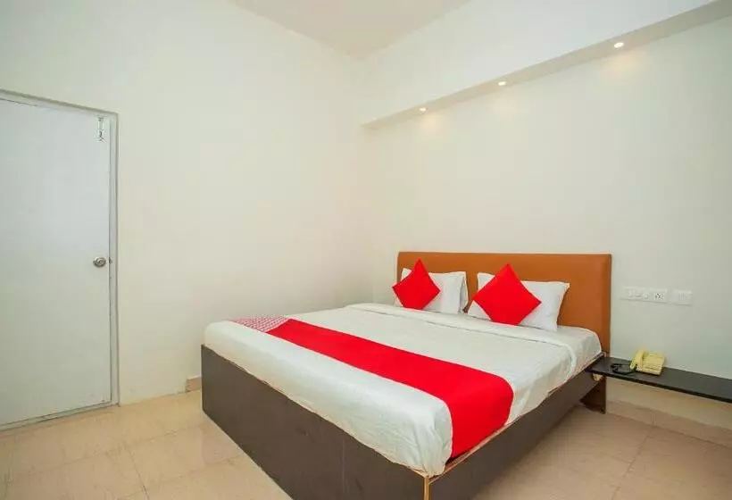 هتل Oyo 18544 Amm Residency