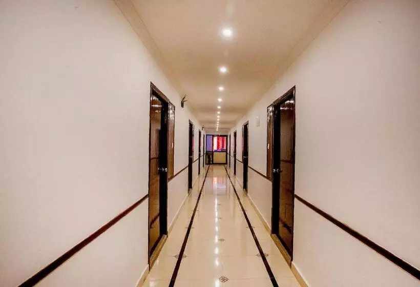 هتل Oyo 18544 Amm Residency