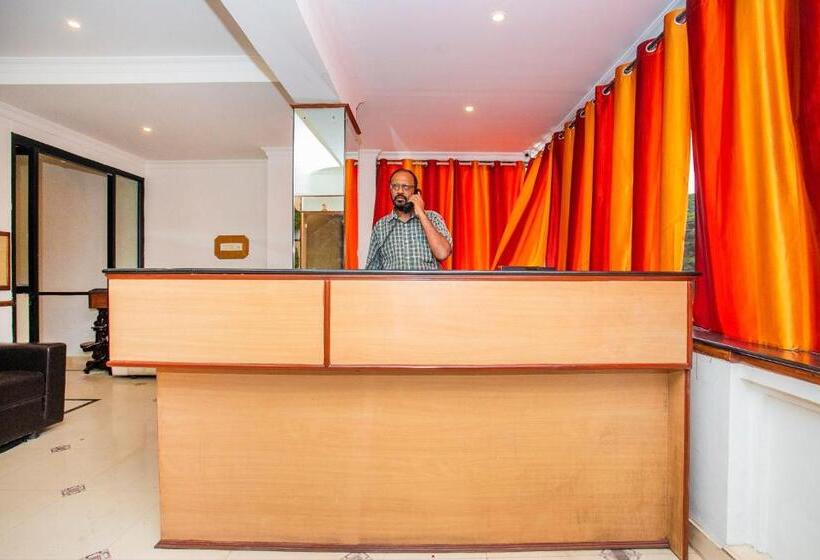 בית מלון כפרי Oyo 18544 Amm Residency