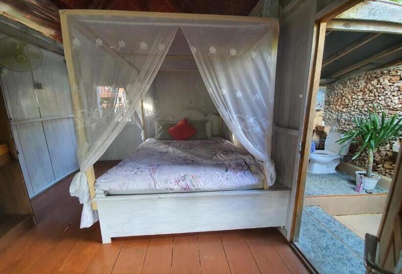 Hotel Scuba Republic Beach Bungalows