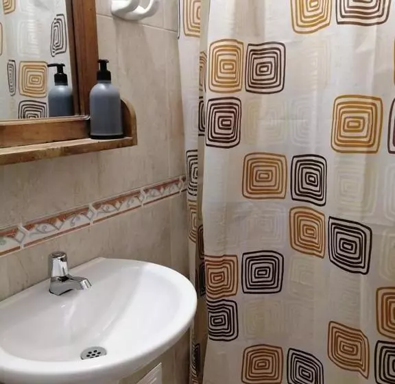Majatalo Hostel Once Once