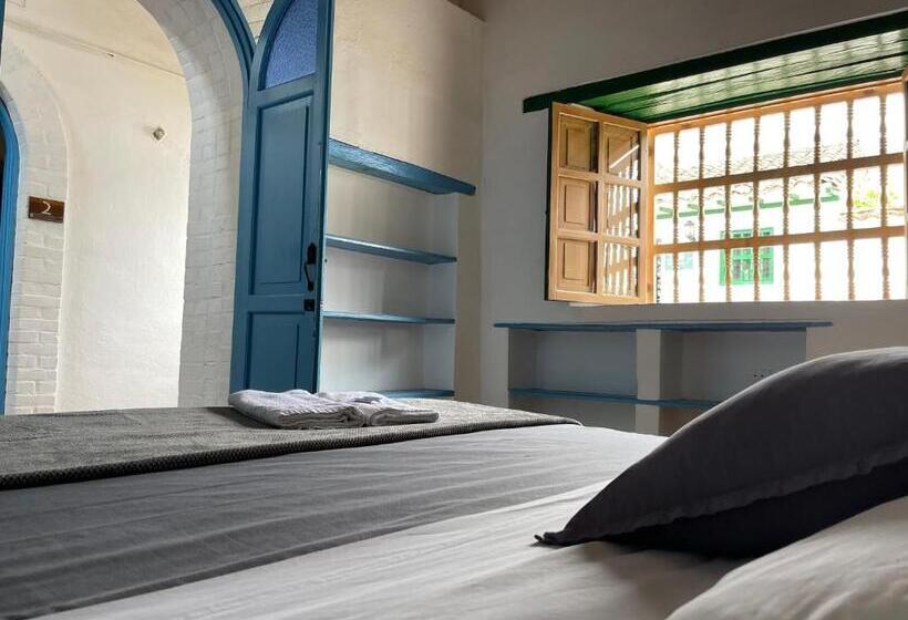 Pension Hostel Once Once