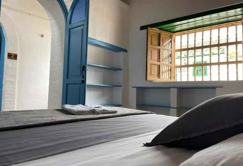Majatalo Hostel Once Once