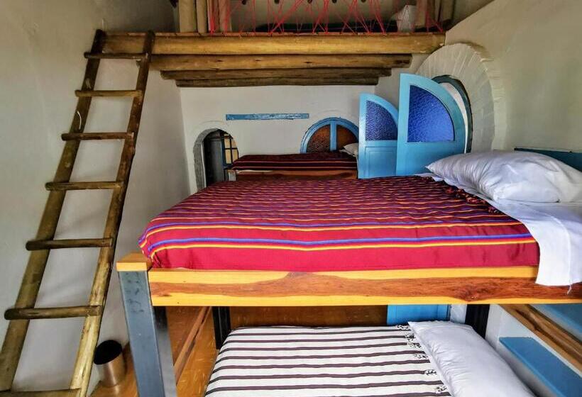 Pension Hostel Once Once