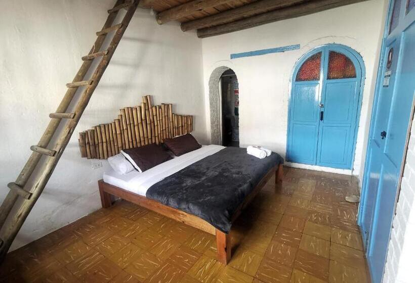 Pension Hostel Once Once