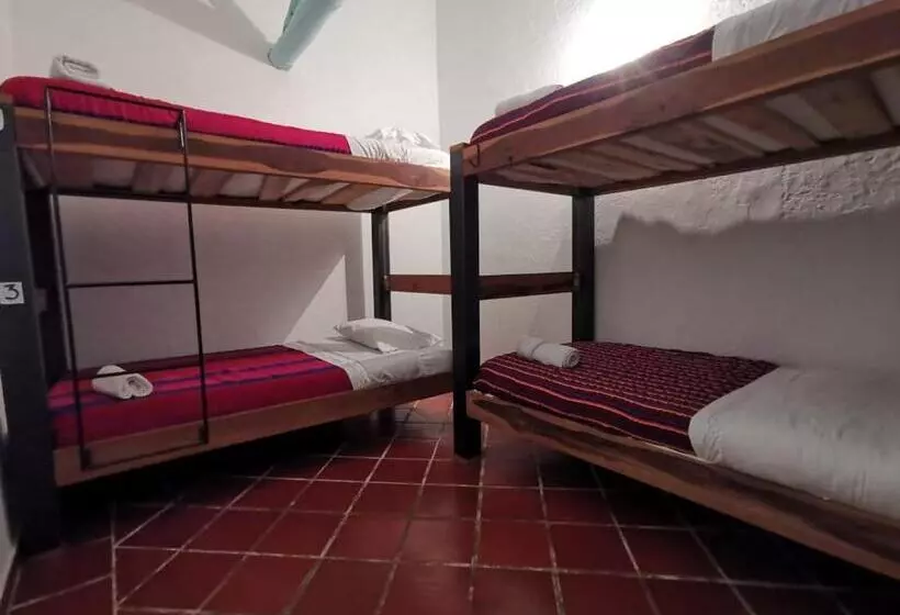 Majatalo Hostel Once Once