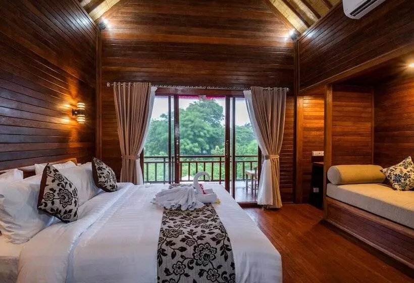 ペンション Villa Cempaka Lembongan